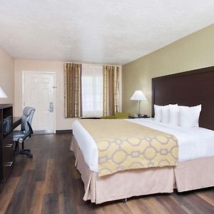 King Room Roll Shower Mobility or Hearing Accessible Non-Smoking